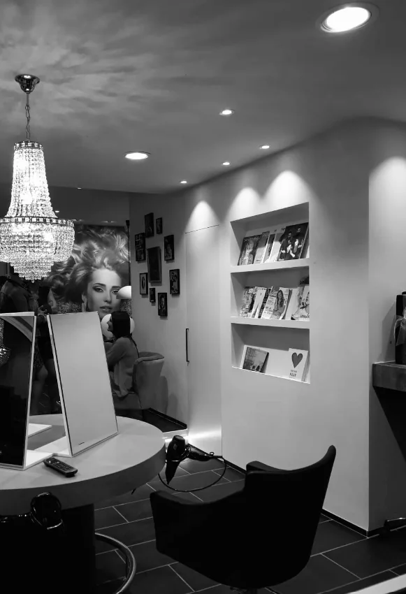 Het interieur van de salon